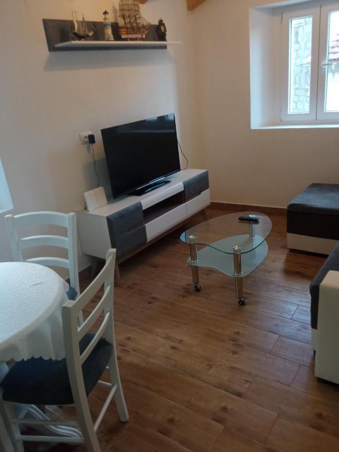 Apartment Rosic 帕里斯特 外观 照片