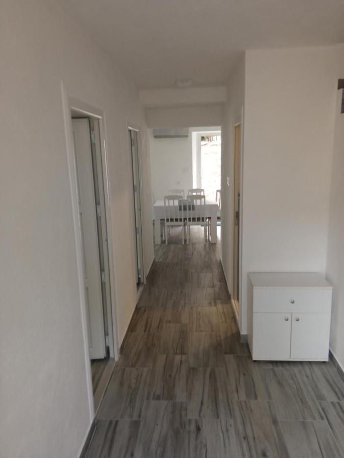 Apartment Rosic 帕里斯特 外观 照片