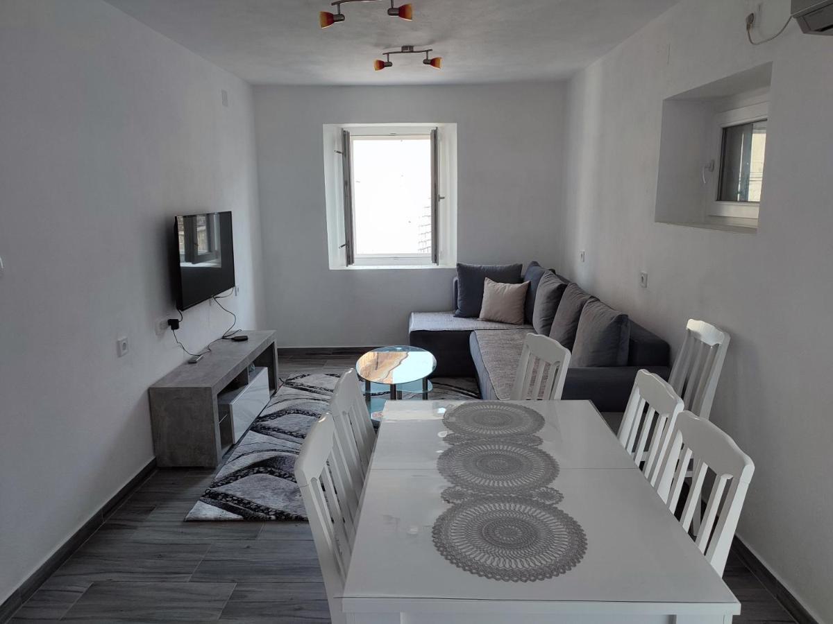 Apartment Rosic 帕里斯特 外观 照片